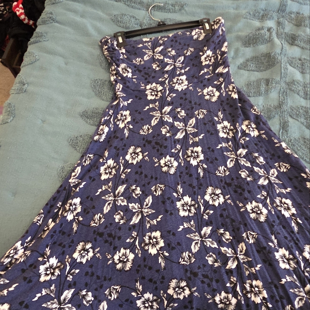 Floral Strapless Dress in Blue and White